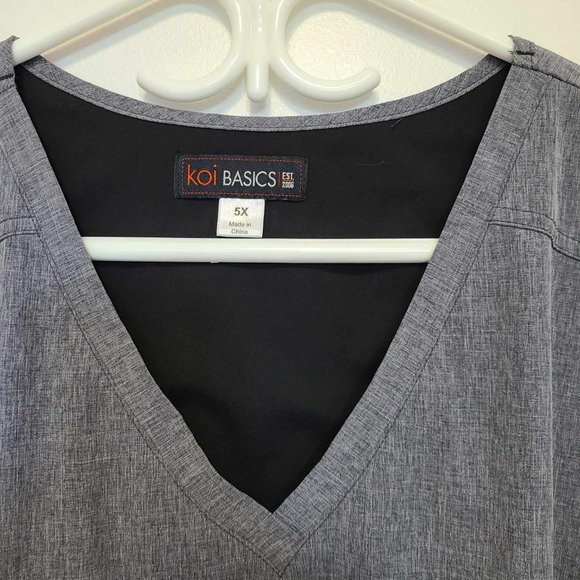 Plus Size Scrub Top - Picture 3 of 3